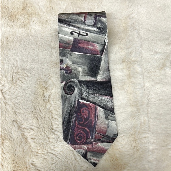 Abstract Patterned Tie - Picture 1 of 3
